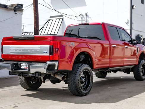 Used 2017 Ford F250 Platinum w/ Platinum Ultimate Package image 5