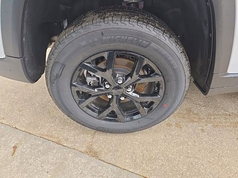New 2026 Jeep Grand Cherokee Altitude AWD/4WD image 23