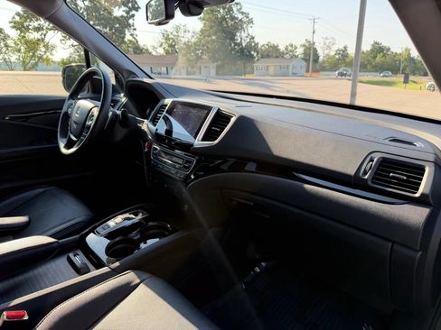 Used 2017 Honda Pilot Elite image 54