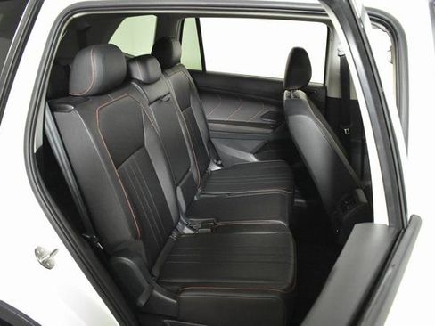 Used 2024 Volkswagen Tiguan Wolfsburg Edition image 32