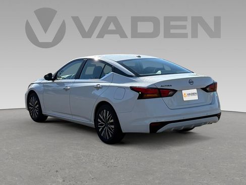 Used 2025 Nissan Altima 2.5 SV image 21