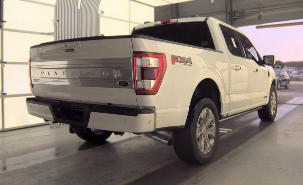 Used 2021 Ford F150 Platinum w/ Equipment Group 701A High AWD/4WD image 3
