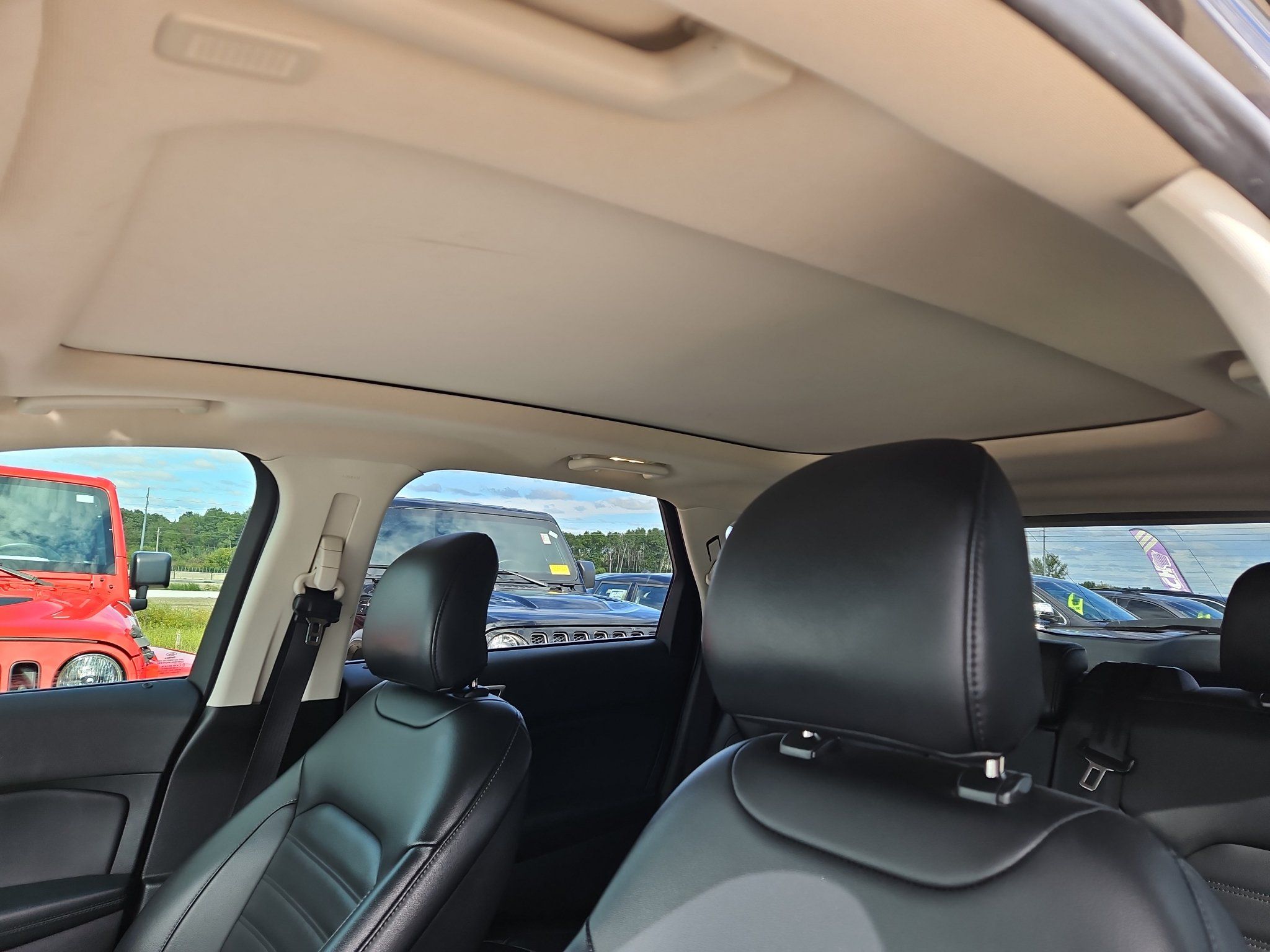 Used 2019 Ford Edge SEL AWD/4WD image 8