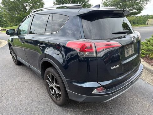 Used 2017 Toyota RAV4 SE FWD image 5