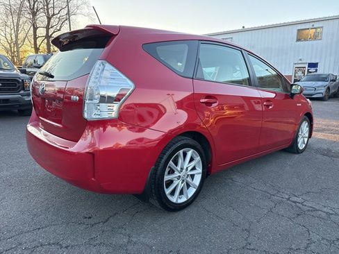 Used 2012 Toyota Prius V Two image 4