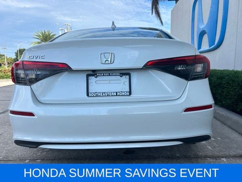 Used 2023 Honda Civic EX image 8