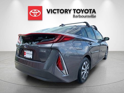 Used 2022 Toyota Prius Prime XLE FWD image 7