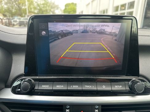 Used 2023 Kia Forte LXS w/ LXS Technology Package image 9