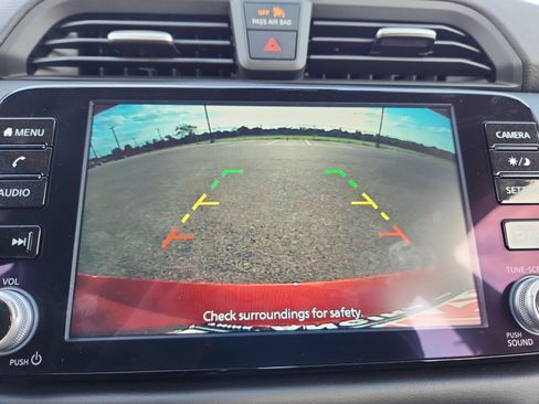 New 2025 Nissan Versa SR image 3