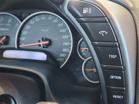 Used 2006 Chevrolet Corvette Z06 w/ Preferred Equipment Group image 21