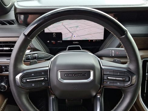 Used 2025 GMC Yukon Denali Ultimate AWD/4WD image 23