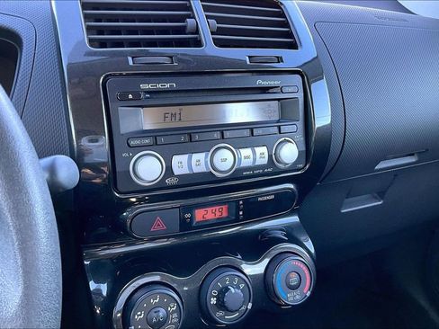 Used 2008 Scion xD image 21