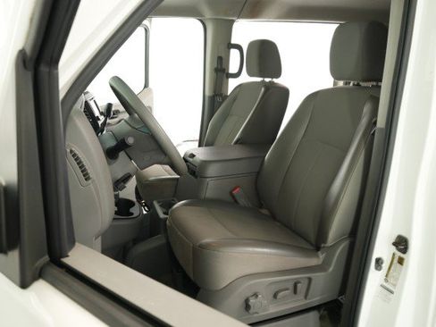 Used 2016 Nissan NV 3500 SV w/ SV Technology Package RWD image 24