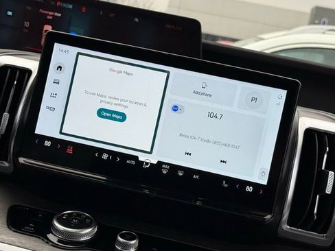 Certified 2025 Ford Expedition Max Platinum image 36