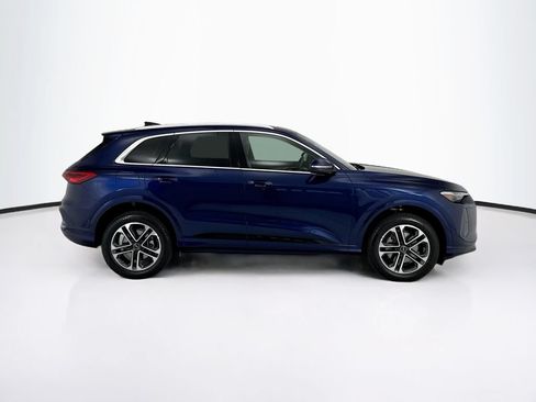 Certified 2025 Audi Q5 Premium Plus w/ Premium Plus AWD/4WD image 4