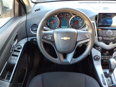 Used 2014 Chevrolet Cruze LT image 5