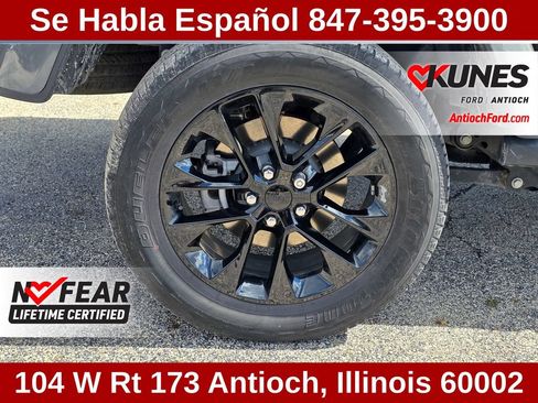 Used 2023 Jeep Gladiator Overland AWD/4WD image 14