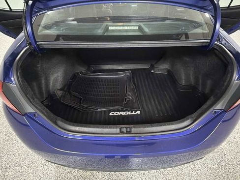 Used 2018 Toyota Corolla SE w/ SE Premium Package image 27