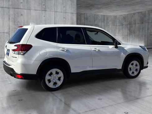 Used 2022 Subaru Forester AWD/4WD image 5