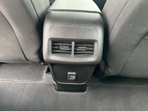 Used 2022 Chevrolet Equinox LS AWD/4WD image 24