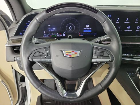 Used 2024 Cadillac Escalade Premium Luxury RWD image 22