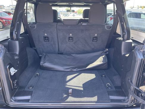 Used 2023 Jeep Wrangler Unlimited Sport AWD/4WD image 5