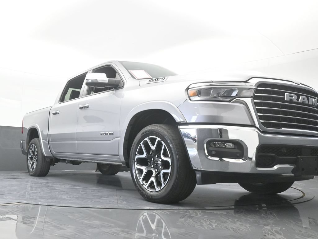 Used 2025 RAM 1500 Laramie AWD/4WD image 71