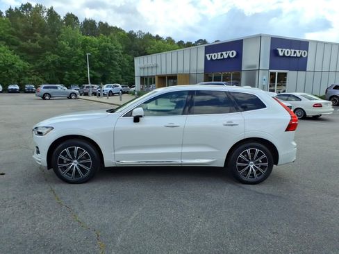 Used 2019 Volvo XC60 T5 Inscription w/ Protection Package FWD image 8