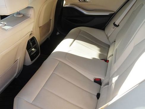Used 2022 BMW 330i Sedan image 14