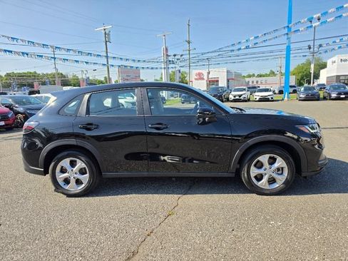Used 2025 Honda HR-V LX image 6