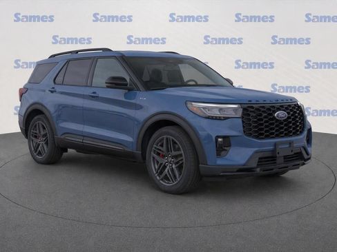 Used 2025 Ford Explorer ST-Line w/ Premium Package RWD image 1