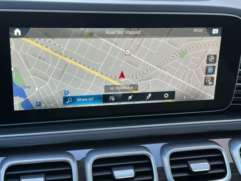 Used 2020 Mercedes-Benz GLE 350 4MATIC image 19
