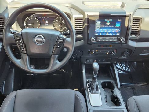 Used 2022 Nissan Frontier S w/ Technology Package RWD image 2