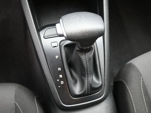 Used 2023 Kia Rio S image 18