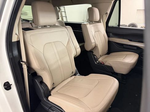 Used 2022 Ford Expedition Max Limited AWD/4WD image 40