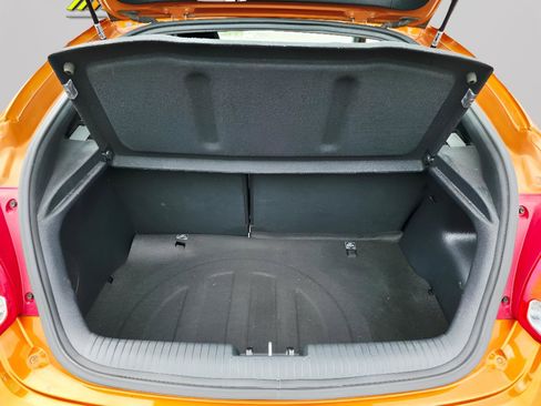 Used 2013 Hyundai Veloster Turbo image 13