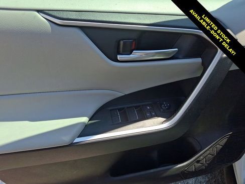 Used 2024 Toyota RAV4 XLE w/ Convenience Package FWD image 13