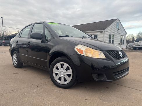 Used 2010 Suzuki SX4 LE image 2