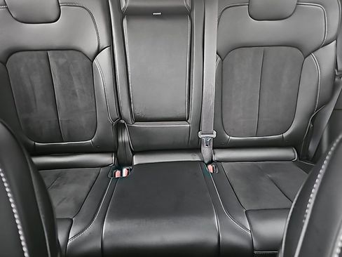 Certified 2025 Jeep Grand Cherokee Altitude image 36