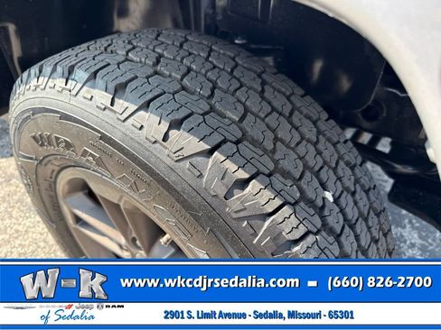 Certified 2016 Jeep Wrangler Sahara AWD/4WD image 4
