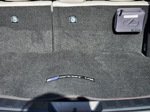 New 2026 Lexus UX 300h FWD image 23