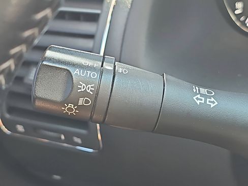 Used 2017 Nissan Armada Platinum w/ Captain Seat Package image 28