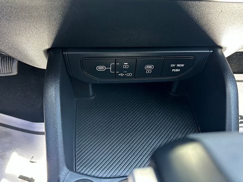 Used 2025 Kia K4 FWD image 17