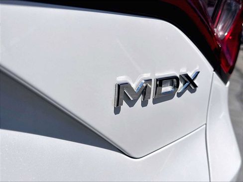 Used 2022 Acura MDX FWD w/ Technology Package image 11