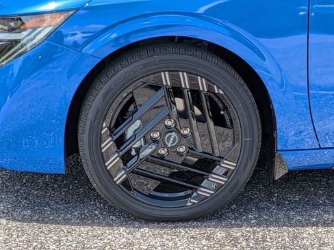 New 2026 Nissan Sentra SR w/ Floor Mat Package FWD image 12