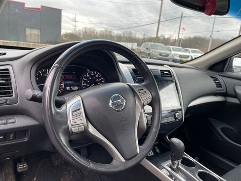 Used 2014 Nissan Altima 2.5 SV w/ Convenience Package image 10
