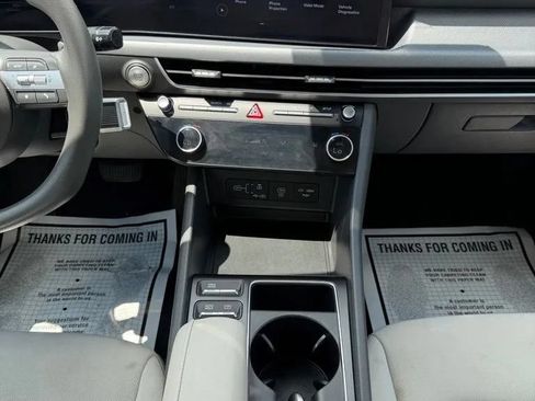 Used 2025 Hyundai Sonata SEL FWD image 20