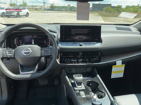 New 2026 Nissan Rogue Platinum AWD/4WD image 21