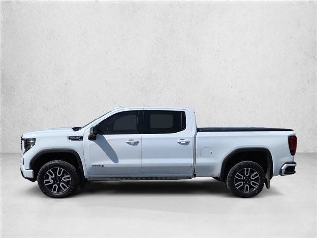 Used 2025 GMC Sierra 1500 AT4 w/ Technology Package AWD/4WD image 5