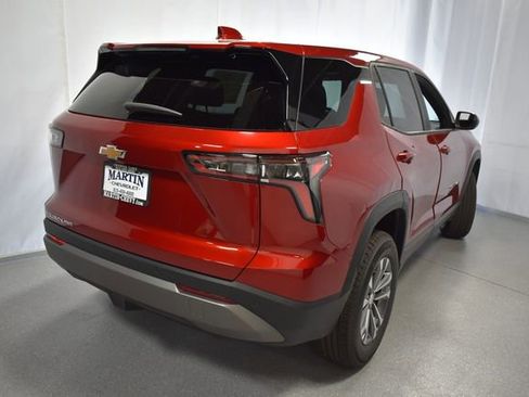 New 2026 Chevrolet Equinox LT w/ Convenience Package II AWD/4WD image 6